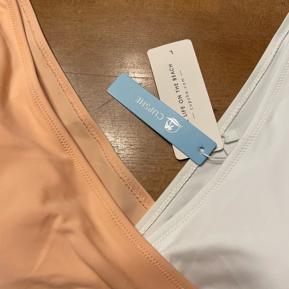 Cupshe NWT One-piece Swimsuit. Size L - Picture 6 of 9